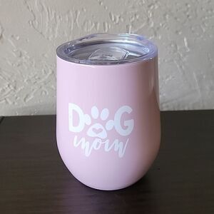 FANCYFAMS 18/8 STAINLESS STEEL "DOG MOM" PINK TRAVEL WINE TUMBLER WITH STRAW